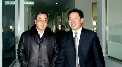 中央政治局委員、國(guó)務(wù)院副總理胡春華視察民豐馬鈴薯脫毒組培中心